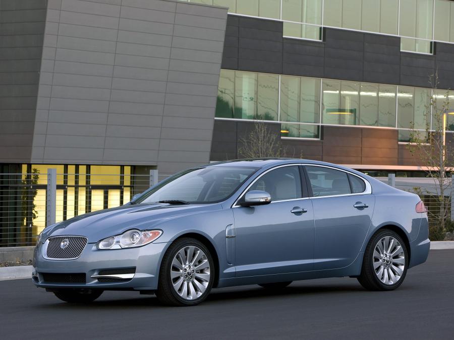  Jaguar XF 2008 года  (US) (фото 9 из 30)